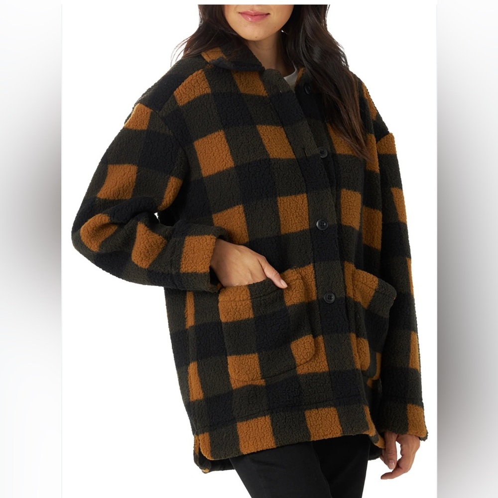Lee Women’s Fleece Checkered Jacket in Black and Rust
